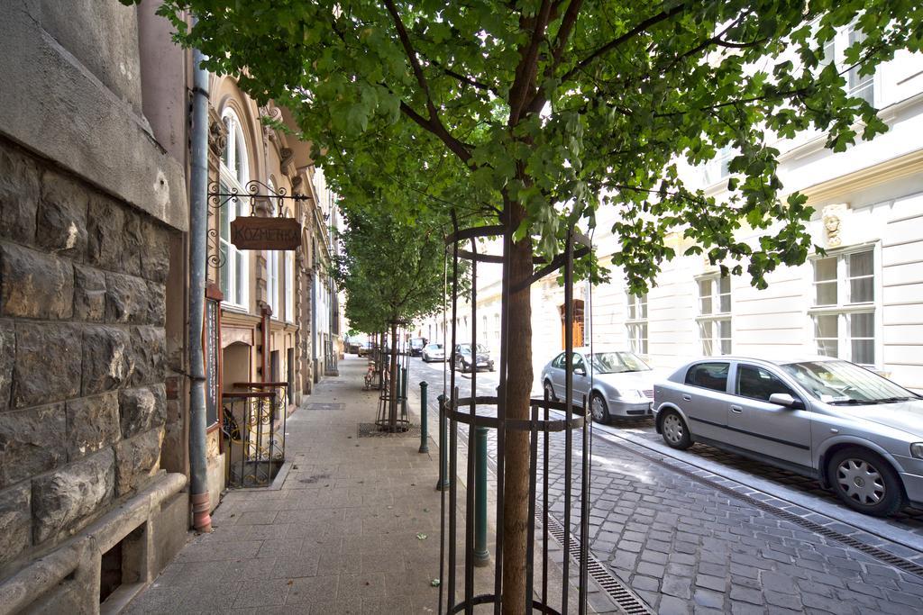 Amber Gardenview Aparthotel 3*